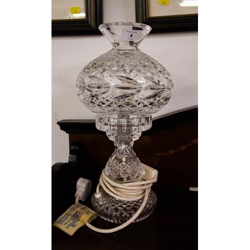 WATERFORD CRYSTAL L2 TABLE LAMP 13"