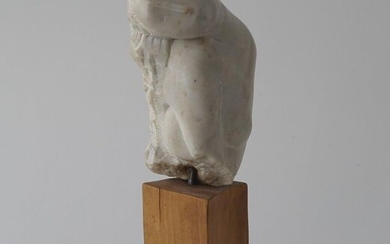 White marble sculpture on wooden base, Lady, signed 'G. Zakaraia', dated '96, h. 21 cm.