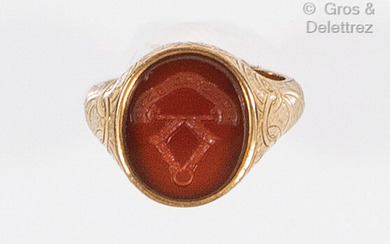 Yellow gold ring, chased with art nouveau motifs, decorated with...