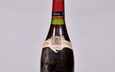 1 bouteille, Chassagne-Montrachet, "Morgeot", Joseph Drouhin, 1989. Collerette et étiquette très sales, et très dégradées.