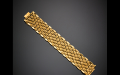 FOB Yellow partly chiselled gold modular bracelet, g 57.80,...