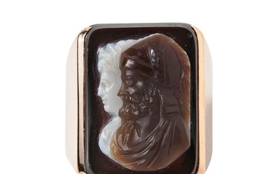 18kt Gold and Hardstone Double Cameo Ring
