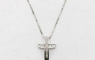 10K White Gold & Diamond Cross Pendant & Chain