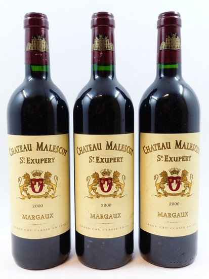 12 bouteilles CHÂTEAU MALESCOT SAINT EXUPERY 2000 3è GC Margaux (étiquettes léger tachées