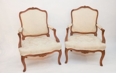 Paire de fauteuils à la reine d'époque Louis XV, m…