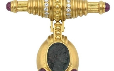 18 Karat Yellow Gold Brooch in the Manner of Elizabeth