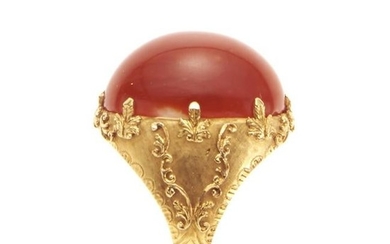 18kt yellow gold and coral ring