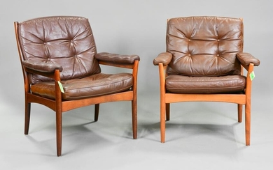2 Mid Century Modern Brown Leather Lounge Chairs
