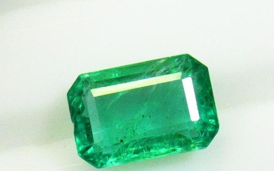 2.73 Ctw Natural Zambian Emerald Octagon Cut