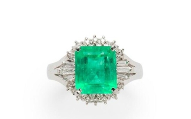 A Colombian emerald, diamond and platinum ring
