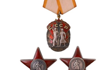 A GROUP OF FOUR SOVIET AWARDS: ORDER OF THE PATRIOTIC WAR, RED STAR, BANNER OF HONOR