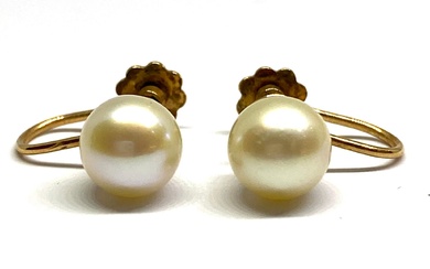A Pair of 9ct Rose Gold Akoya Pearl Ear Clips