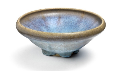 A Song-Yuan blue glazed bowl. 960–1368. H. 6 cm. Diam. 16,5 cm.
