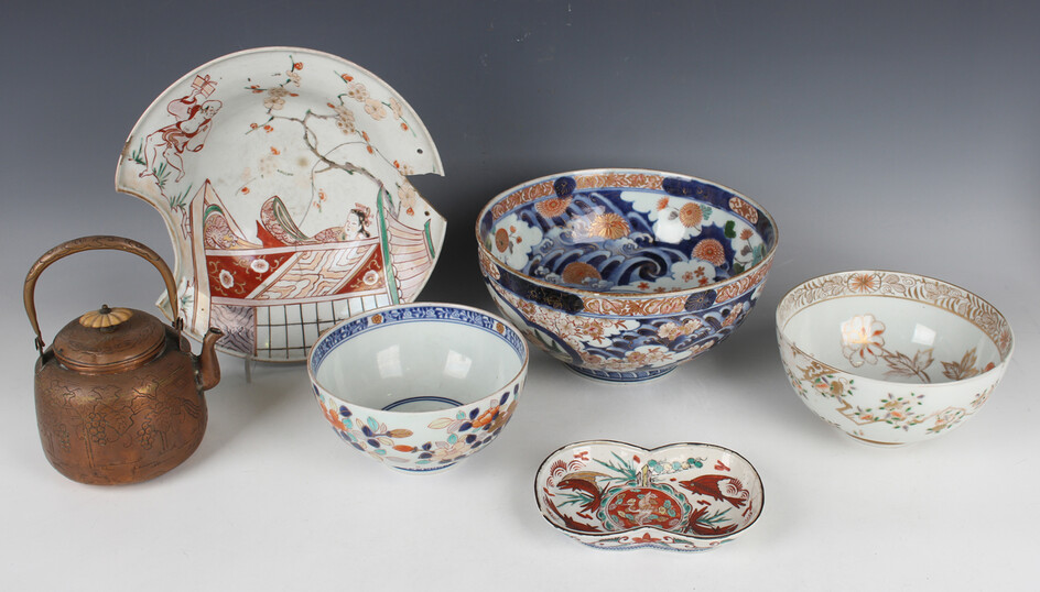 A group of Japanese porcelain, late 17th/early 18th century and later, including an Imari circular b
