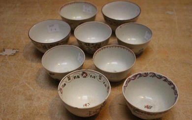 A set of three late 18th century Newhall tea bowls...