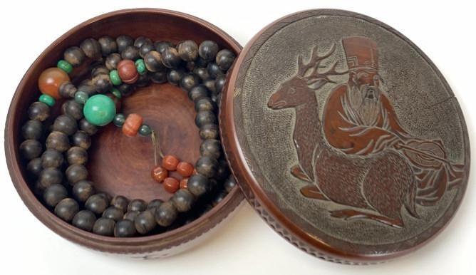 Antique Chinese Arrow Beads & Hand Carved Box