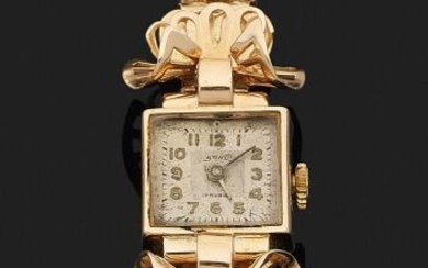 BRNO. Montre bracelet de dame en or jaune 750 millièmes, la montre de forme carrée,...