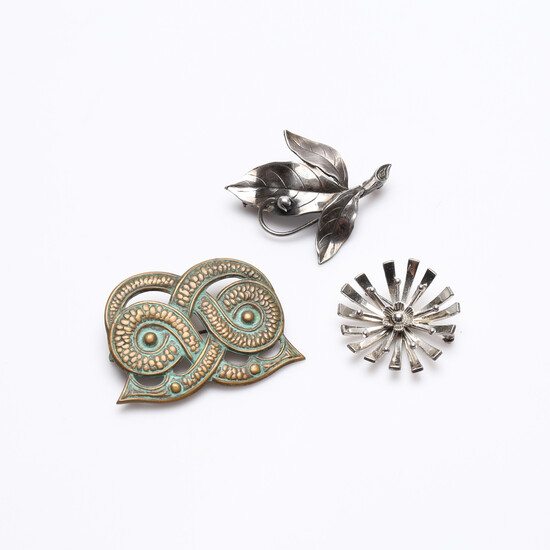 BROOCHES, 3 pcs, including silver and bronze, 1900s.