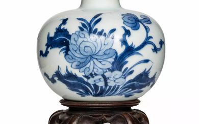 CHINE, XIXe siècle Petit rince-pinceaux en porcelaine
