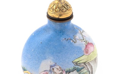 CHINESE FAMILLE ROSE PEKING ENAMEL SNUFF BOTTLE 19th Century Height 3". Gold metal stopper with