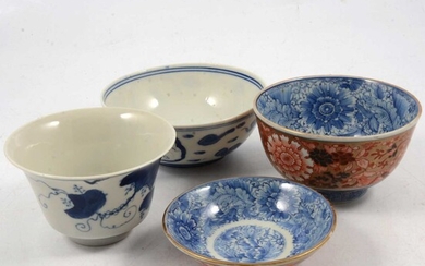 Chinese rice bowl with cover, and two Chinese bowls.