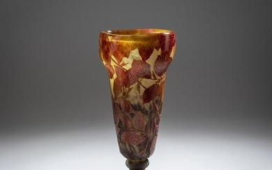 Daum Frères, Vase 'Hêtre roux', 1910