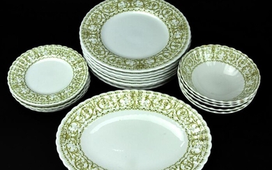 Dinner or Luncheon Service by J & G Meakin England