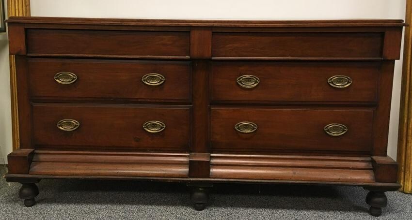 EARLY 19TH C GEORGIAN LONG CHEST OF DRAWERS