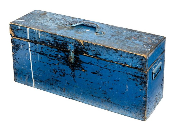 EARLY 20TH CENTURY SWEDISH PINE PAINTED TOOL BOX