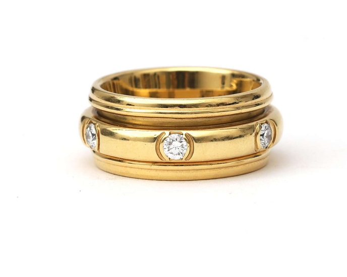 Een 18 karaat gouden alliance ring, model Possession, Piaget
