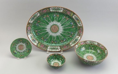 FOUR PIECES OF CHINESE EXPORT FAMILLE VERTE CABBAGE LEAF PORCELAIN 19th/20th Century