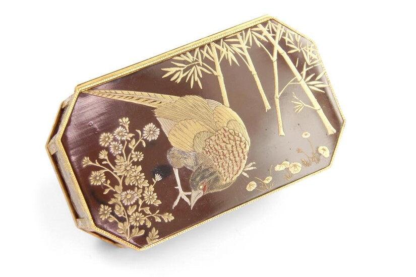 FRENCH GOLD-MOUNTED JAPANESE LACQUER SNUFF BOX