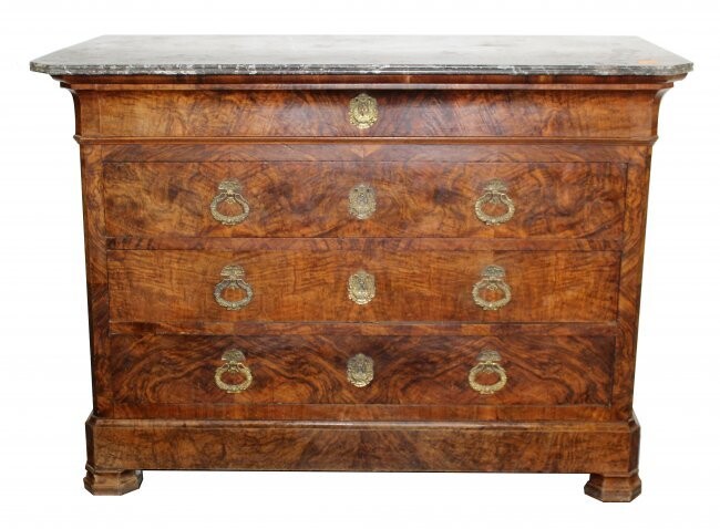 French Louis Philippe commode in burled walnut