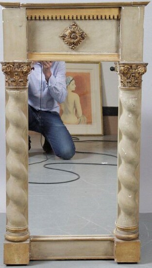 Grey and gold lacquered carved wood in-between mirror Torso columns topped with Corinthian capitals. 19th century. H: 93 x W: 52 cm
