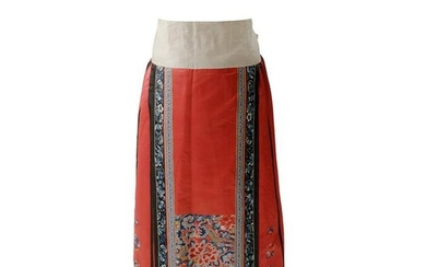 HAN CHINESE WOMAN'S EMBROIDERED RED SILK PLEATED SKIRT