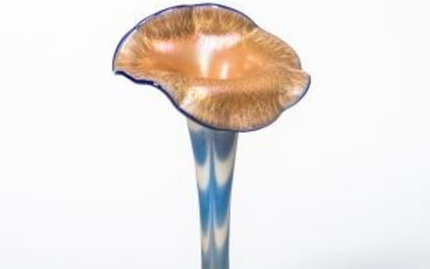 Imperial Art Glass "Free Hand" Jack-in-the-Pulpit Vase
