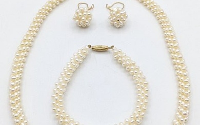 Ladies 3 Piece 14K Yellow Gold Clasp Pearl Set