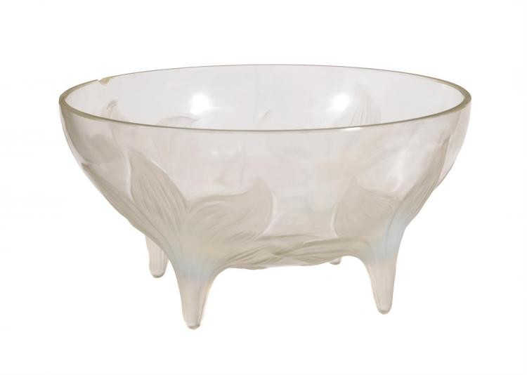 Lalique, René Lalique, Lys, an opalescent glass bowl