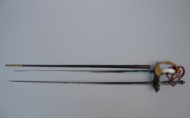 Lot: deux sabres d'apparat avec lames bleutés (L98cm)