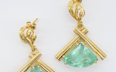 Pair Lady's 18k Large Emerald Fan Earrings