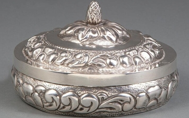 Peruvian Sterling Silver Covered Circular Box