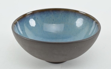 Pottery bowl. China. 20th century. Yi Hsing ware of