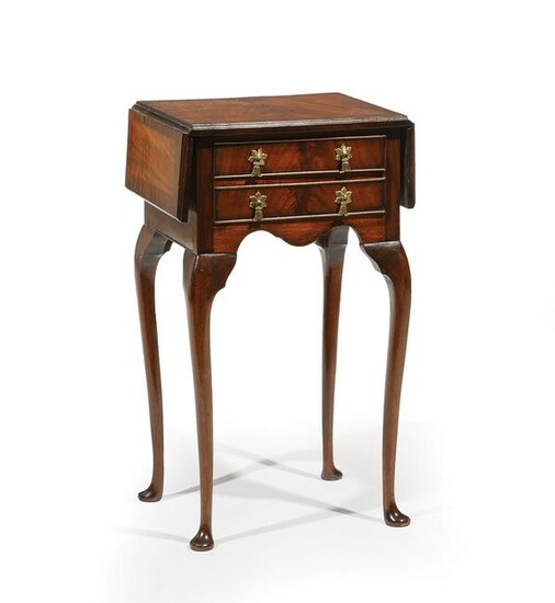 Queen Ann-Style Mahogany Drop-Leaf Table