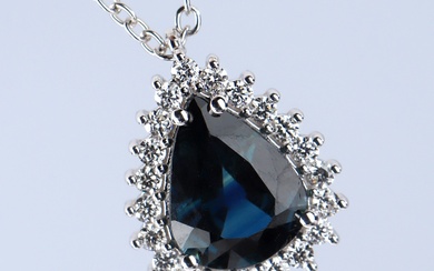 Sapphire and diamond pendant in white gold chain, 2.86 + 0.34 ct. (2)