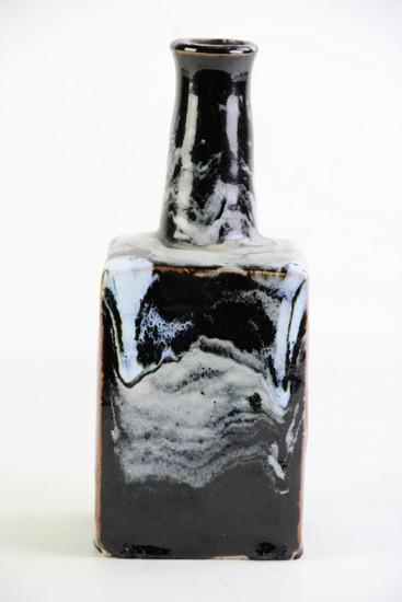 Studio Potted Bottle Vase (Impressed To Base) H: 21cm