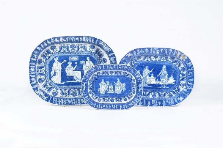 Three items of an 'Etruscan' pattern blue and white printed pottery