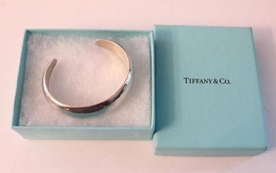 Tiffany&Co.Sterling Silver Smooth Dome Cuff Bracel