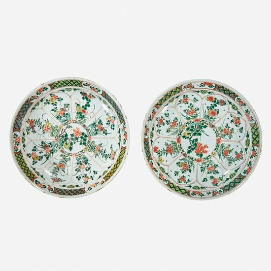 Two similar Chinese porcelain dishes
