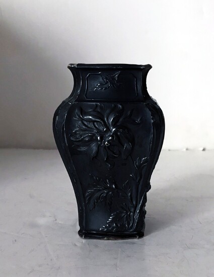 Vase en argent 959 °/°° à décor végétal Art Nouveau, orfèvre Eugène Lefèbvre, (déformation), Poids:...