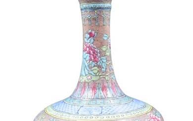 Vase en porcelaine de Chine, restauration... - Lot 40 - MJV Soudant